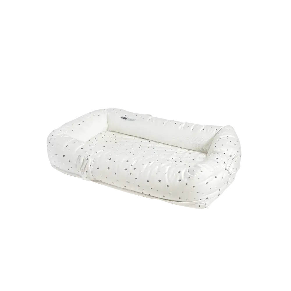 Babynest Tulip Dot White fra Najell - Vokser med din baby
